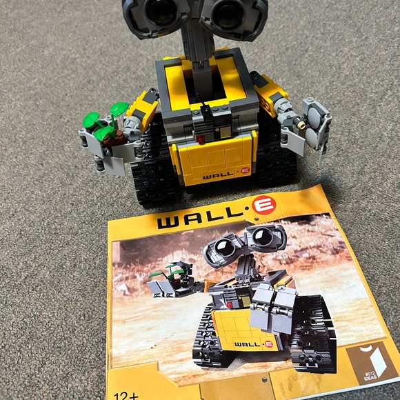 REPRODUCTION LEGO Inspired WALL-E Disney Pixar 8886/ 21303 READ!! 9” x 7” LARGE - Picture 4 of 13